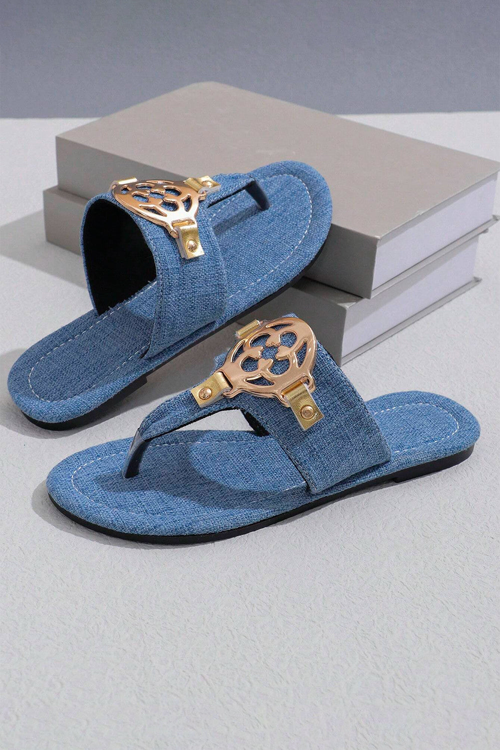 Blue Metal Decor Leather Thong Sandals